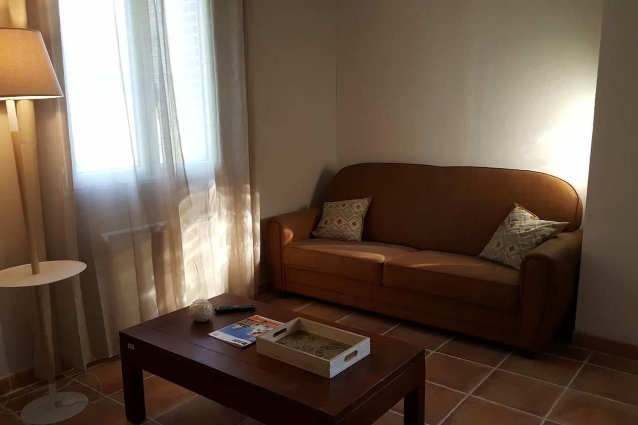 Logement Avec Piscine, Classe 3 Etoiles, De 42 M2 Tout Confort Au Calme Pour Un Couple Cahuzac-sur-Vere Exterior photo